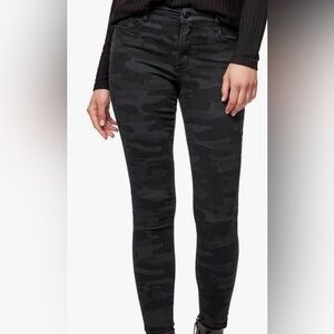 Social Standard by Sanctuary Women’s Camo Ankle Skinny Jeans
